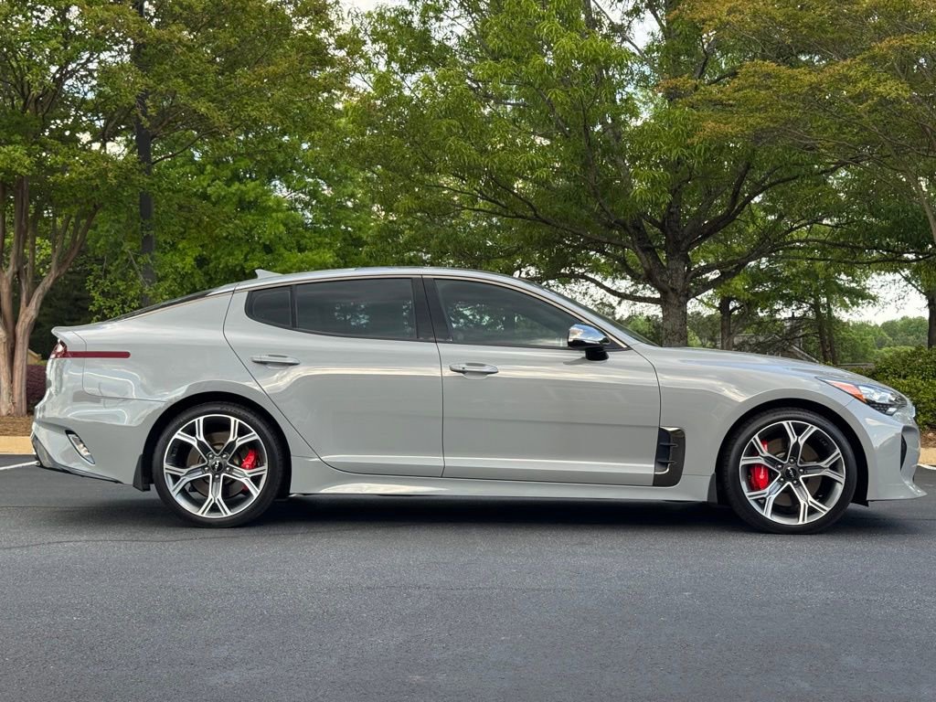 Used 2018 Kia Stinger GT2 AWD/4WD image 2