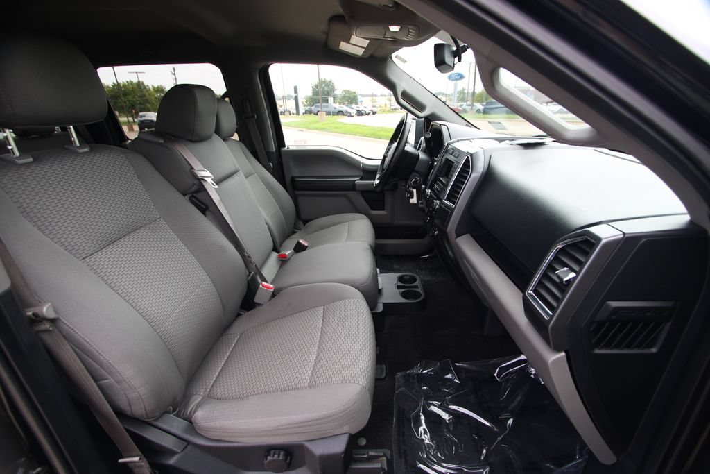 Used 2016 Ford F150 XLT w/ Equipment Group 301A Mid AWD/4WD image 8