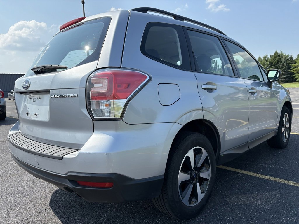 Used 2018 Subaru Forester 2.5i w/ Alloy Wheel Package image 5