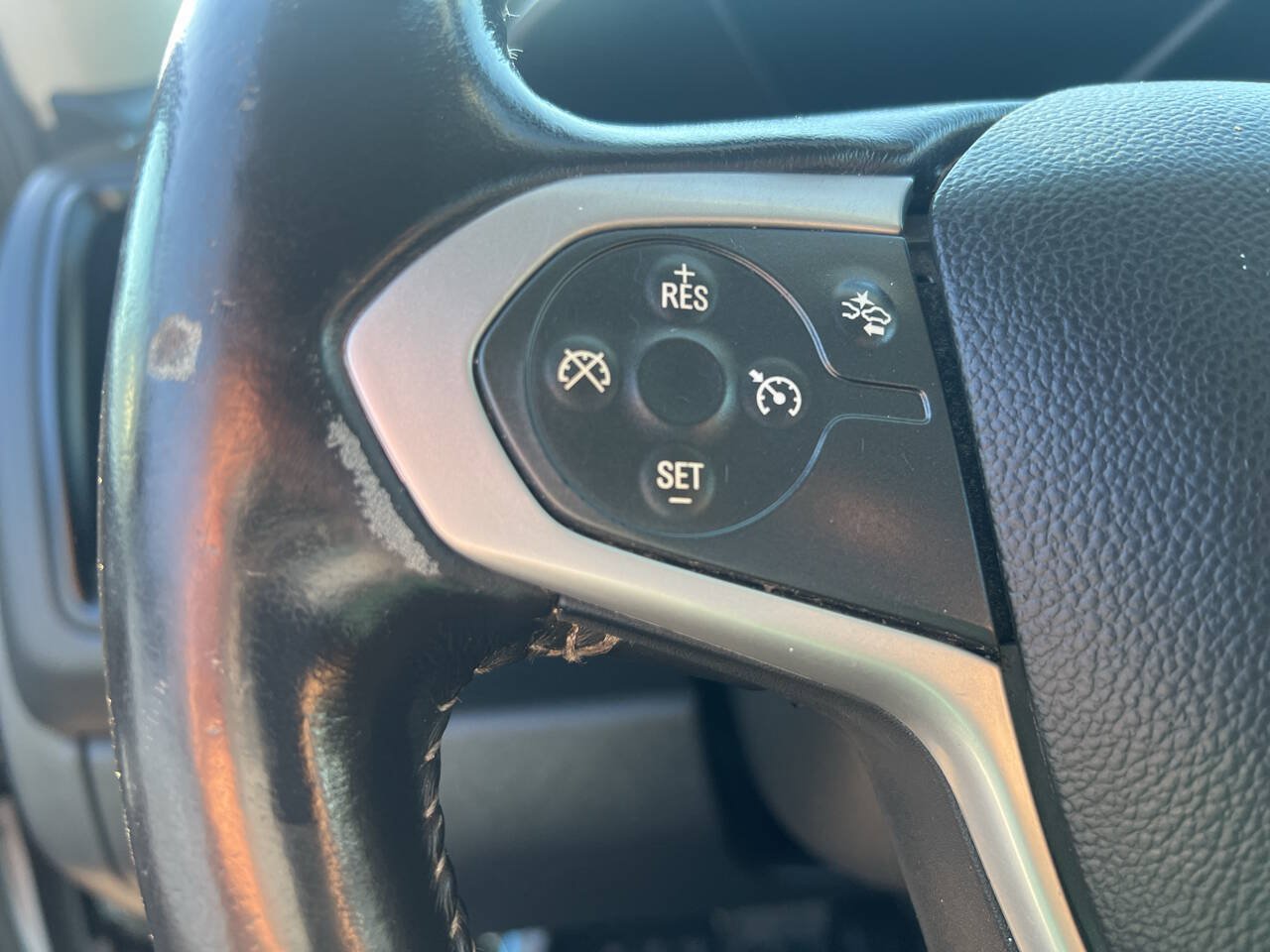 Used 2022 Chevrolet Colorado LT w/ Fleet Safety Package RWD image 13