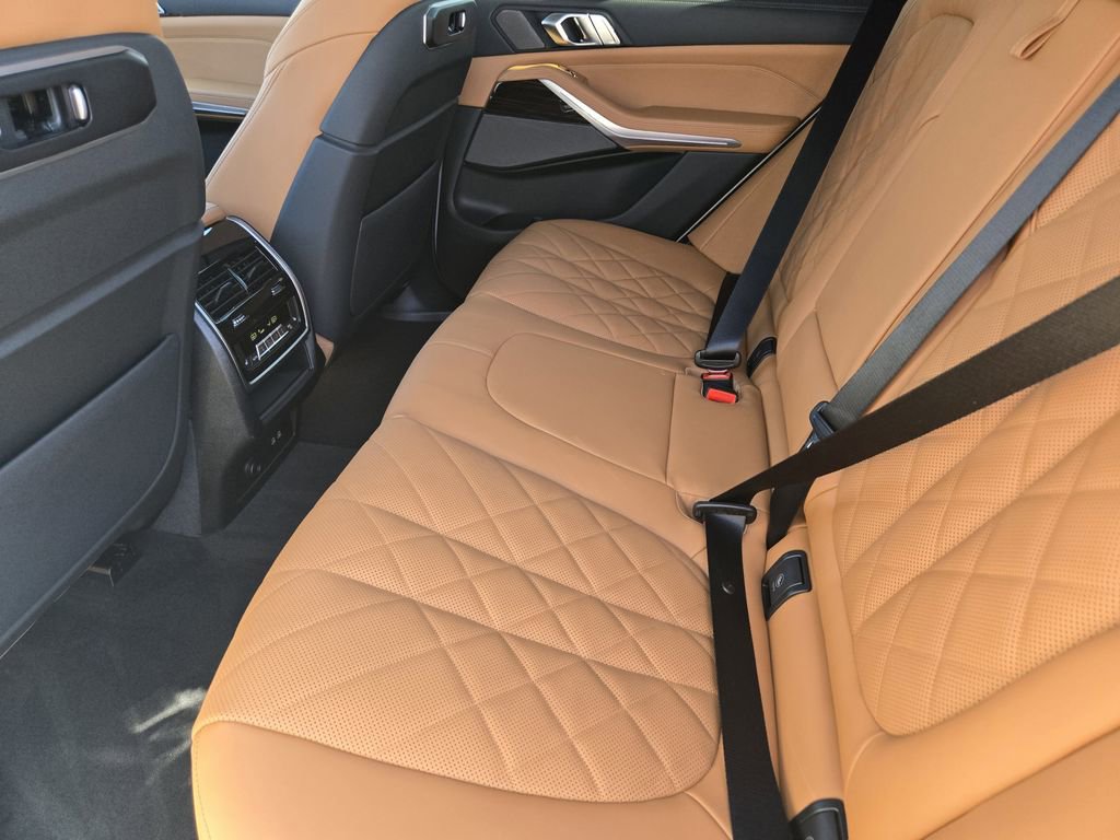 New 2026 BMW X5 xDrive40i w/ Climate Comfort Package image 30