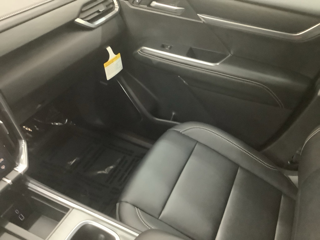 New 2026 GMC Acadia Elevation w/ Black Edition AWD/4WD image 23