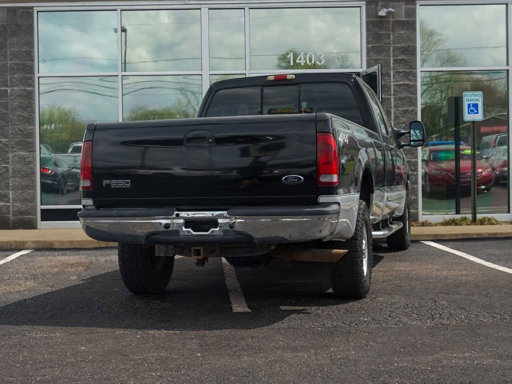 Used 2003 Ford F250 Lariat image 3