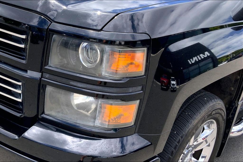 Used 2015 Chevrolet Silverado 1500 LT w/ Custom Sport Edition image 27