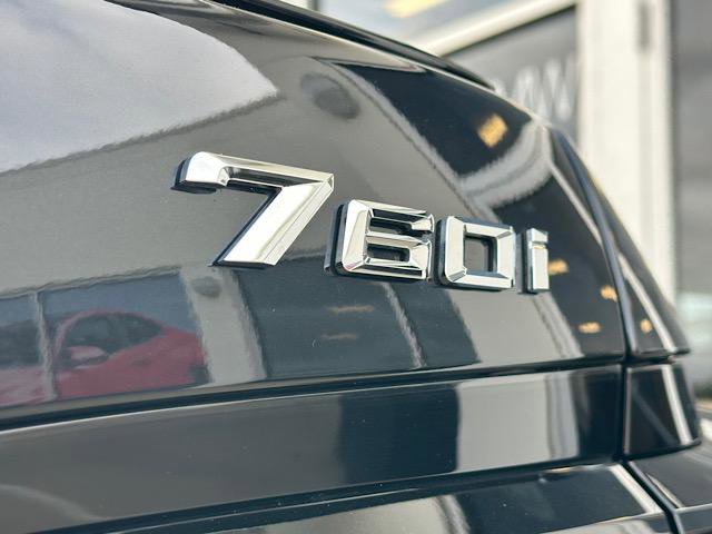 Certified 2023 BMW 760i xDrive w/ Executive Package image 32