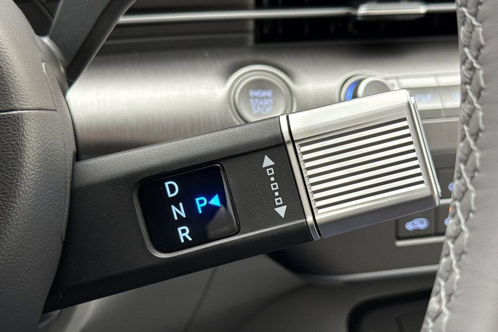 New 2026 Hyundai Kona SEL Premium image 18