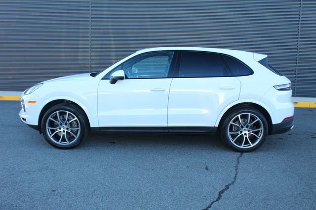 Certified 2022 Porsche Cayenne image 2