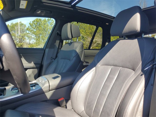 Used 2019 BMW X5 xDrive50i w/ M Sport Package image 13