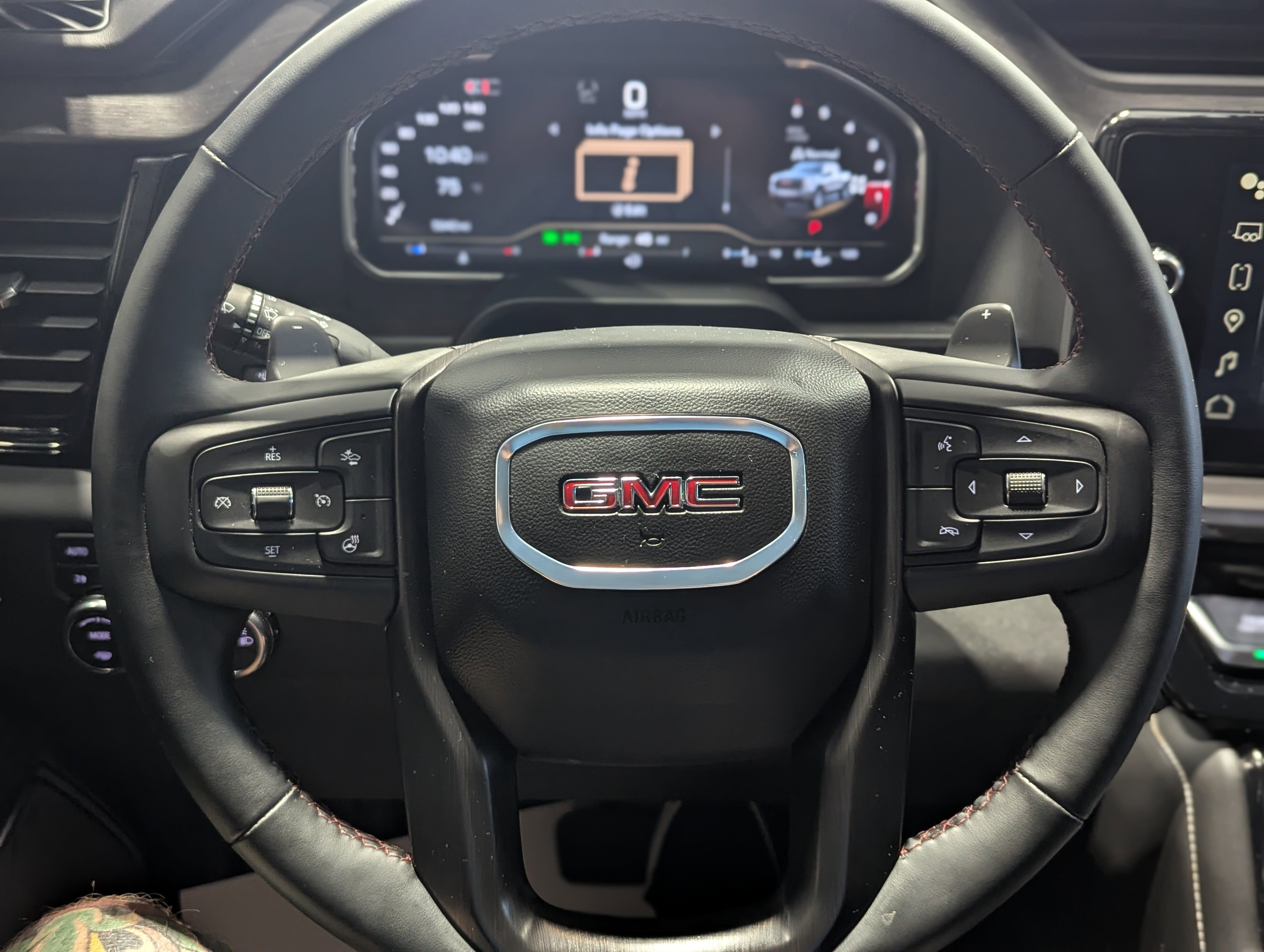 Used 2024 GMC Sierra 1500 AT4X image 18