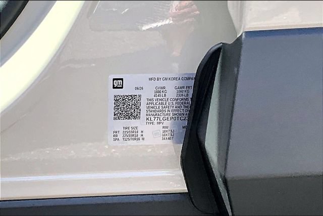 New 2026 Chevrolet Trax RS w/ Sunroof Package FWD image 8