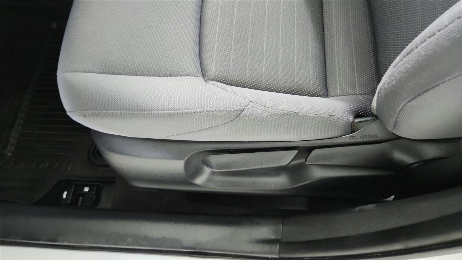 Used 2024 Toyota Corolla SE FWD image 11