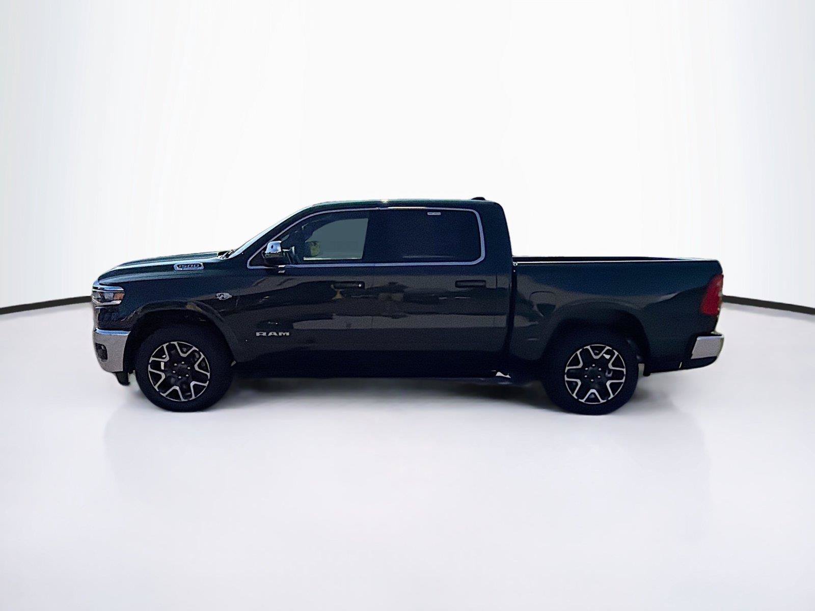 New 2026 RAM 1500 Laramie AWD/4WD image 8