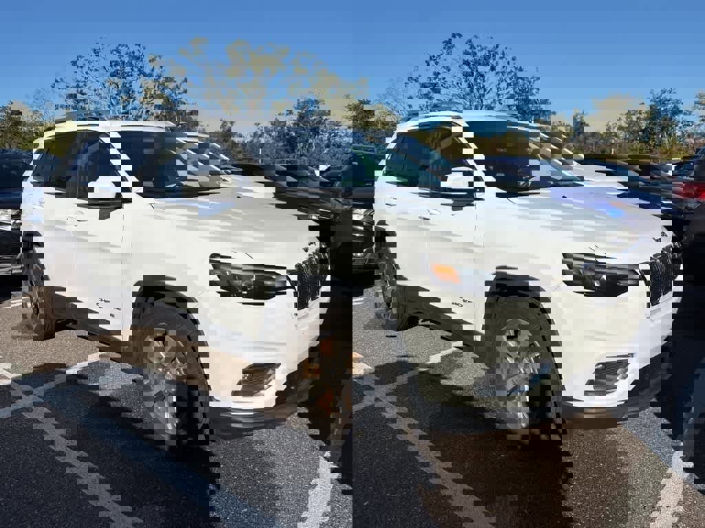 Used 2019 Jeep Cherokee Limited image 4