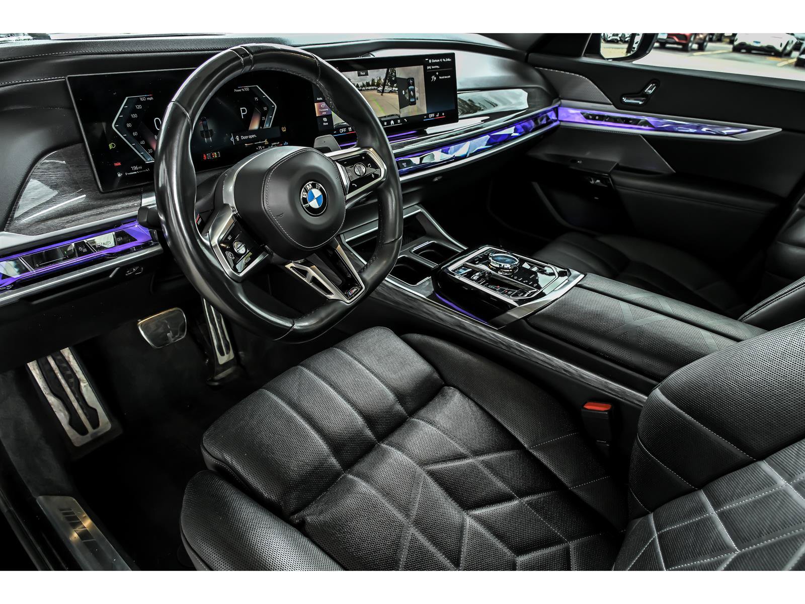 Used 2023 BMW 760i xDrive AWD/4WD image 10