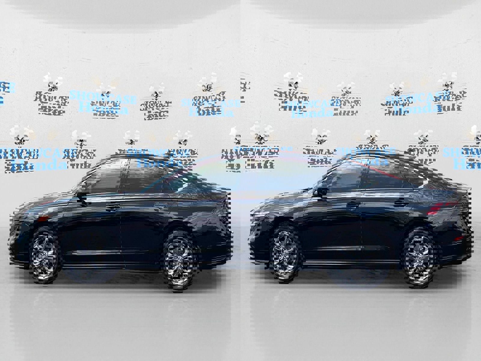 Certified 2023 Honda Accord EX image 4