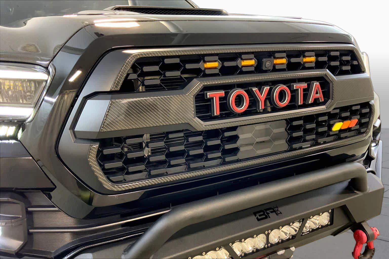 Used 2023 Toyota Tacoma TRD Pro AWD/4WD image 32