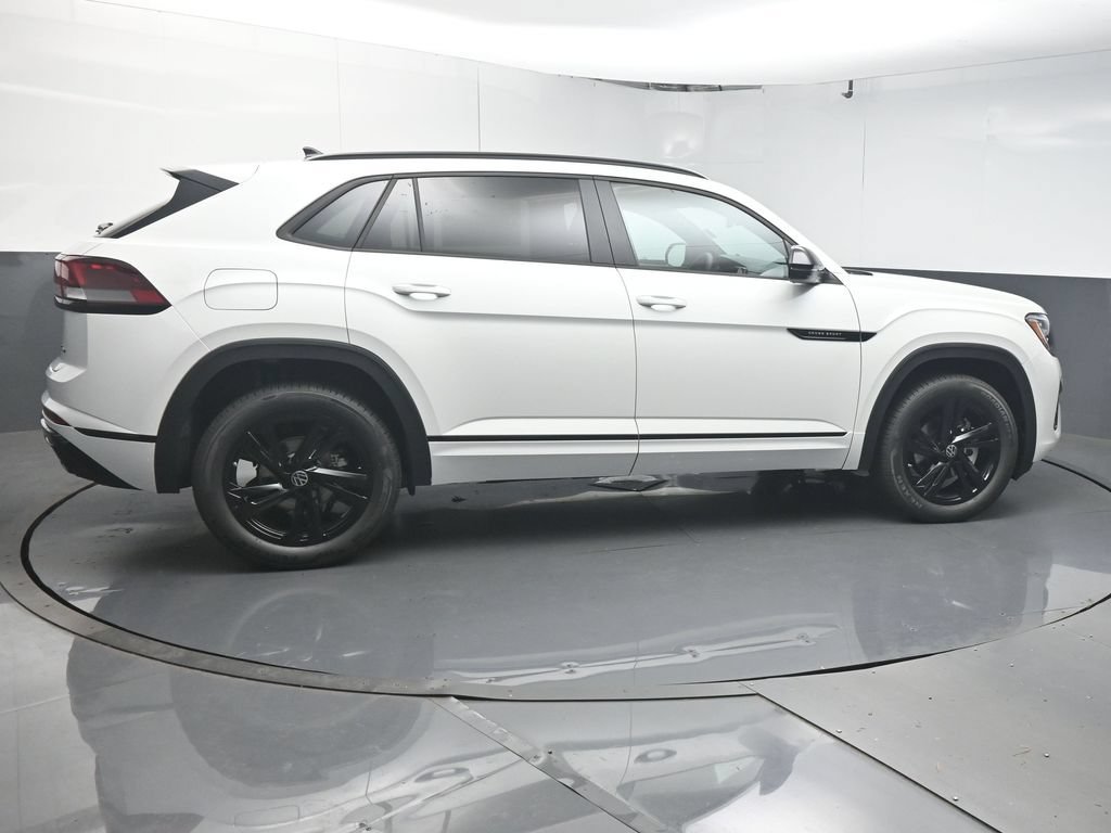 New 2026 Volkswagen Atlas Cross Sport SEL R-Line AWD/4WD image 8