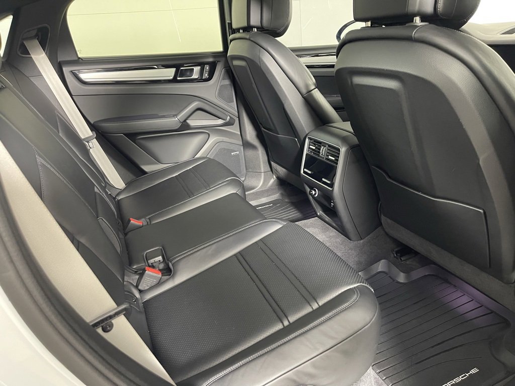 Certified 2023 Porsche Cayenne Coupe image 22