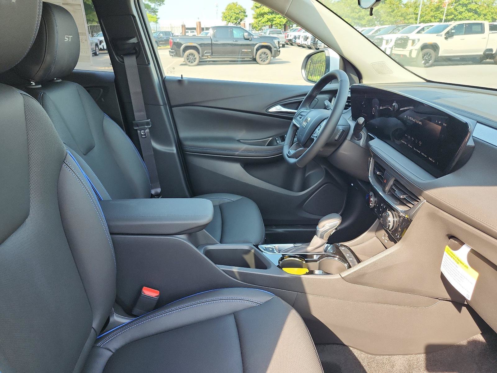 New 2026 Buick Encore GX Sport Touring w/ Comfort Package FWD image 7