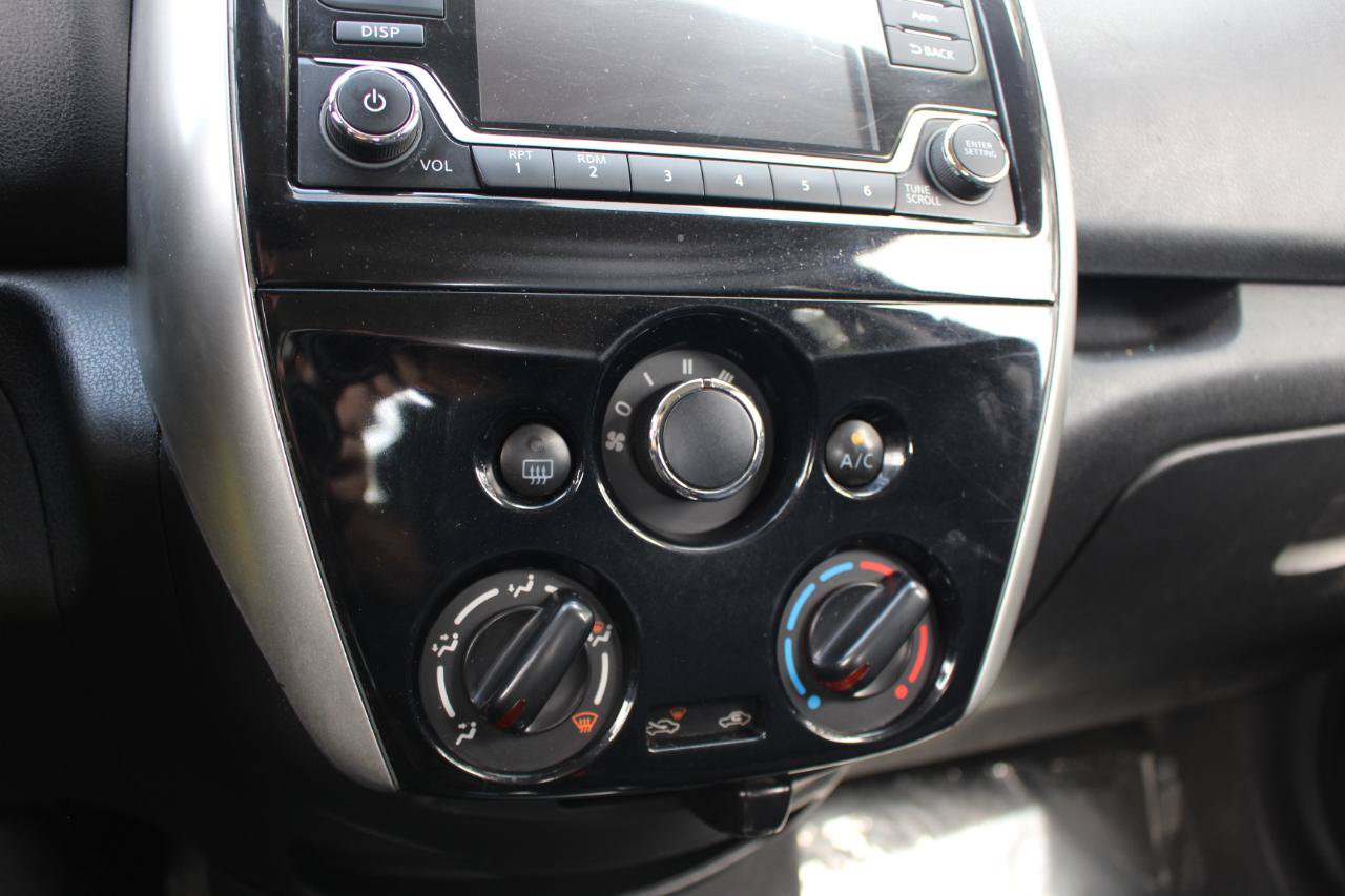 Used 2016 Nissan Versa Note SV w/ Sport Value Package FWD image 23