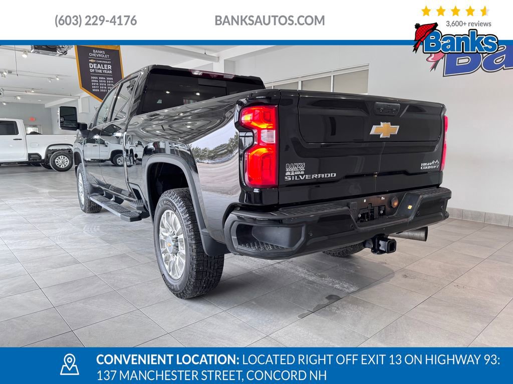 Used 2022 Chevrolet Silverado 3500 High Country w/ Z71 Off-Road Package image 5