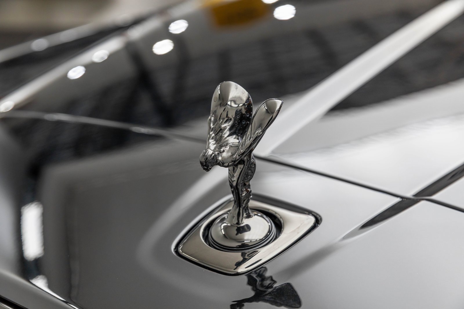 New 2026 Rolls-Royce Cullinan Black Badge image 43