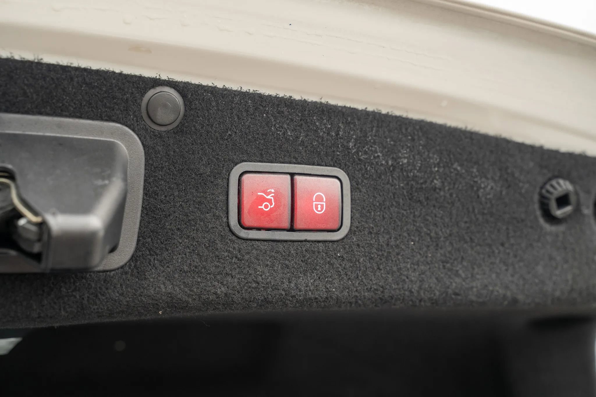 Used 2015 Mercedes-Benz S 550 4MATIC Sedan image 12