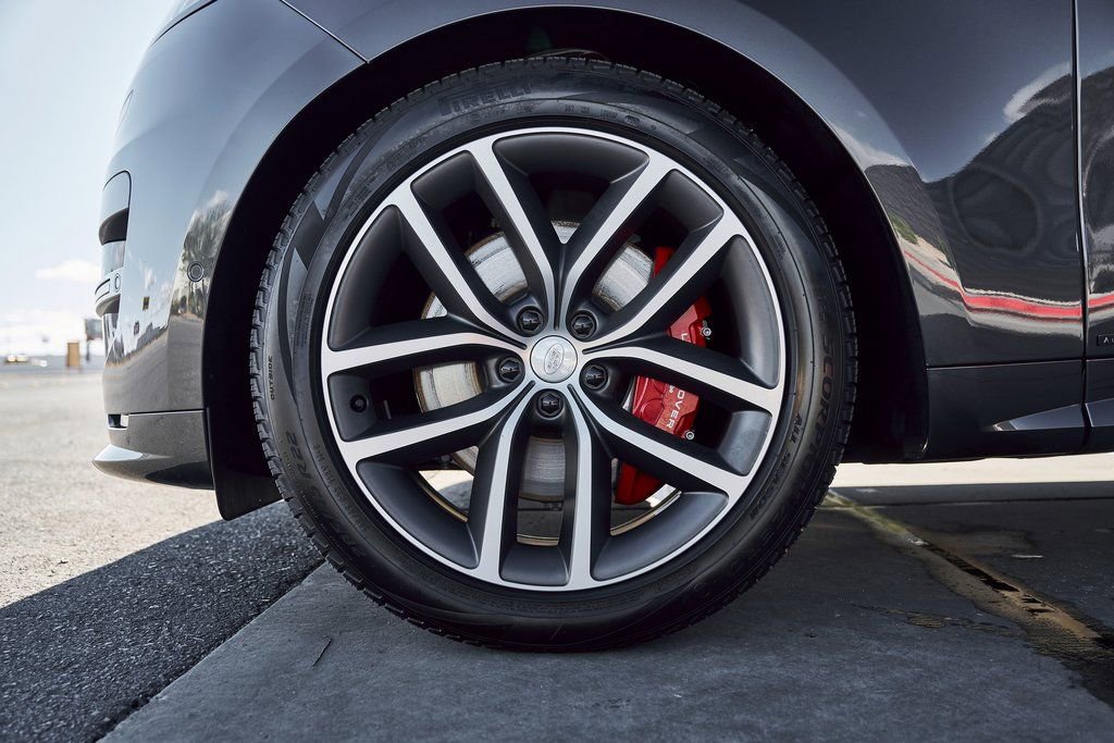 Used 2025 Land Rover Range Rover Sport Autobiography image 3