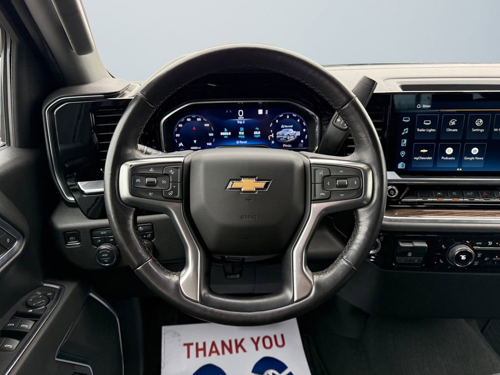 Used 2022 Chevrolet Silverado 1500 LT image 12