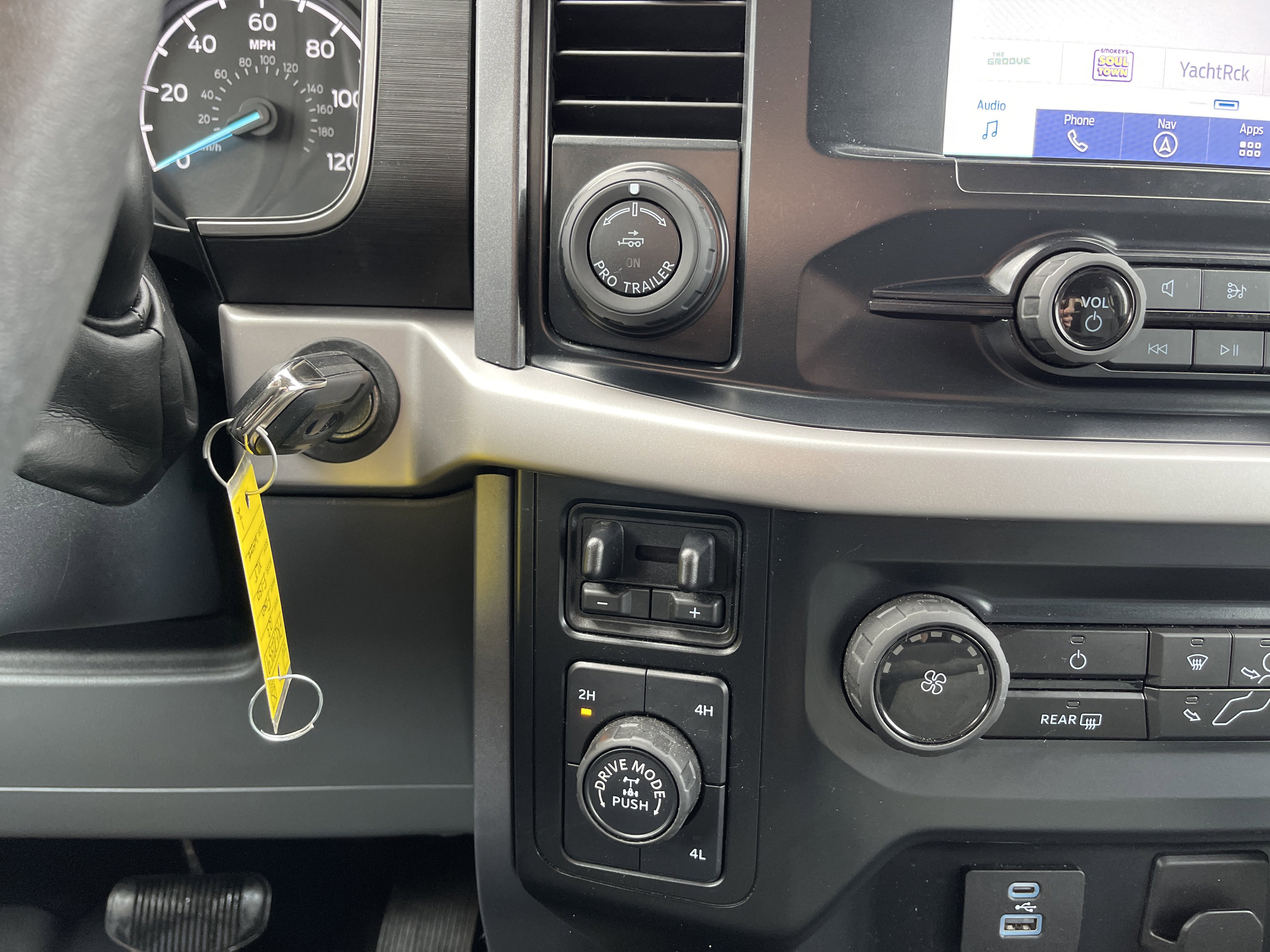 Used 2023 Ford F150 XLT w/ Trailer Tow Package image 20