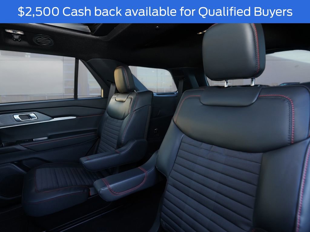 New 2026 Ford Explorer ST-Line w/ ST-Line Street Pack image 16