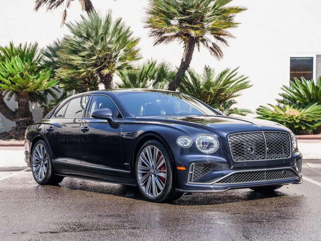 Used 2025 Bentley Flying Spur Plug-In Hybrid AWD/4WD image 34