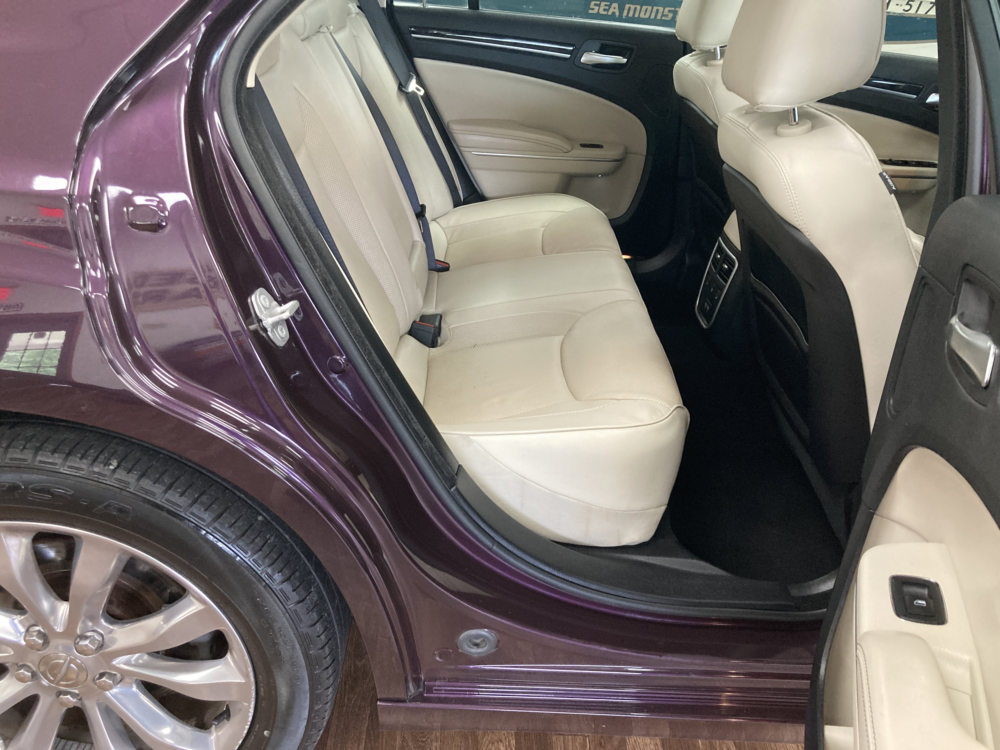 Used 2021 Chrysler 300 Touring L w/ Popular Equipment Group AWD/4WD image 18