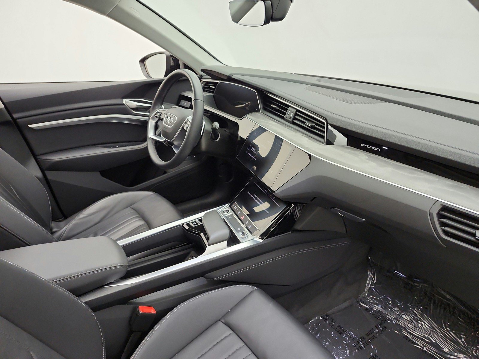 Used 2024 Audi Q8 e-tron Premium AWD/4WD image 21