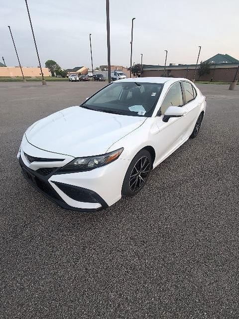 Certified 2024 Toyota Camry SE FWD image 15