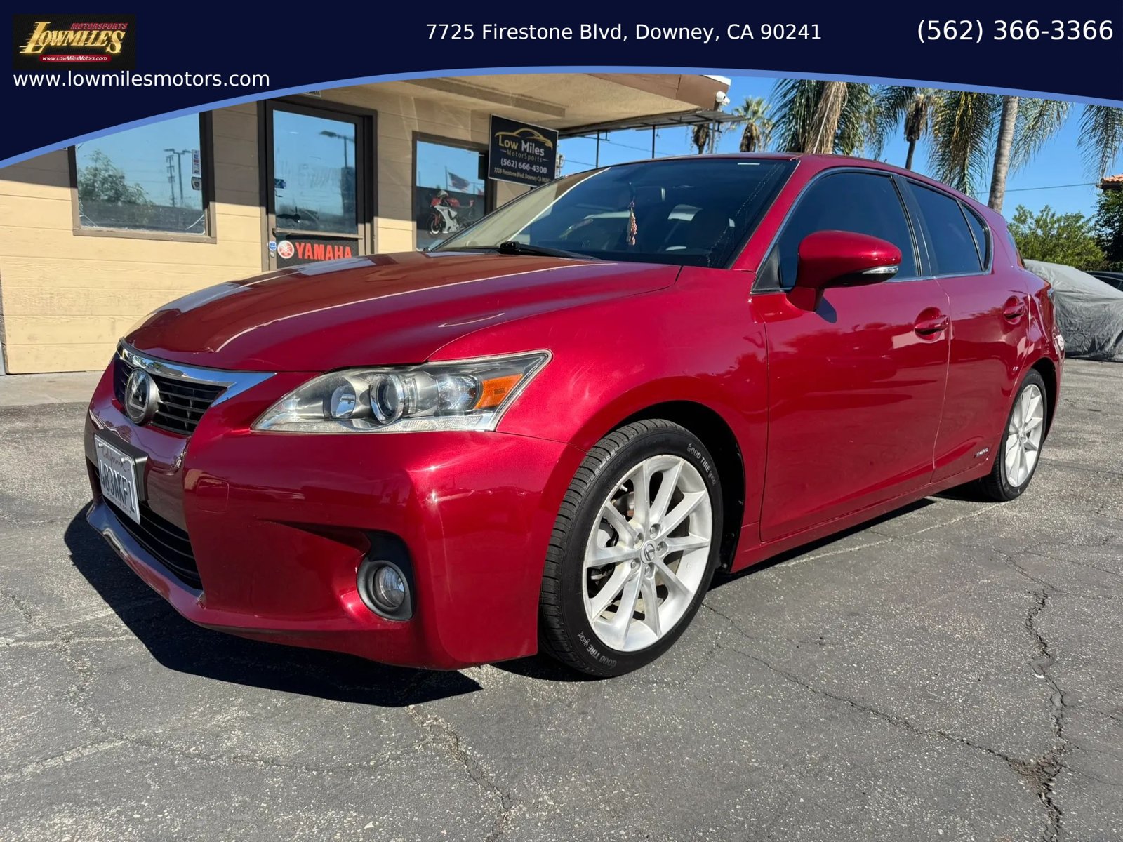 Used 2011 Lexus CT 200h Premium w/ Premium Audio Pkg FWD image 1