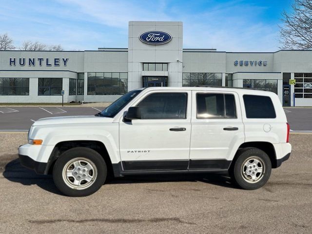 Used 2015 Jeep Patriot Sport image 6
