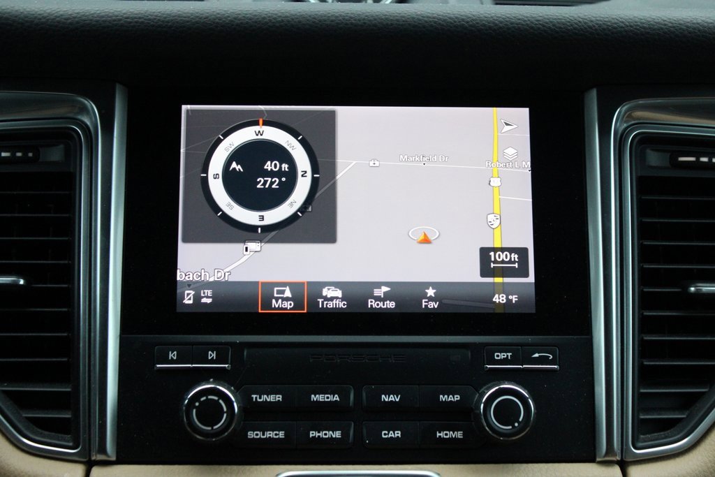 Used 2018 Porsche Macan image 27