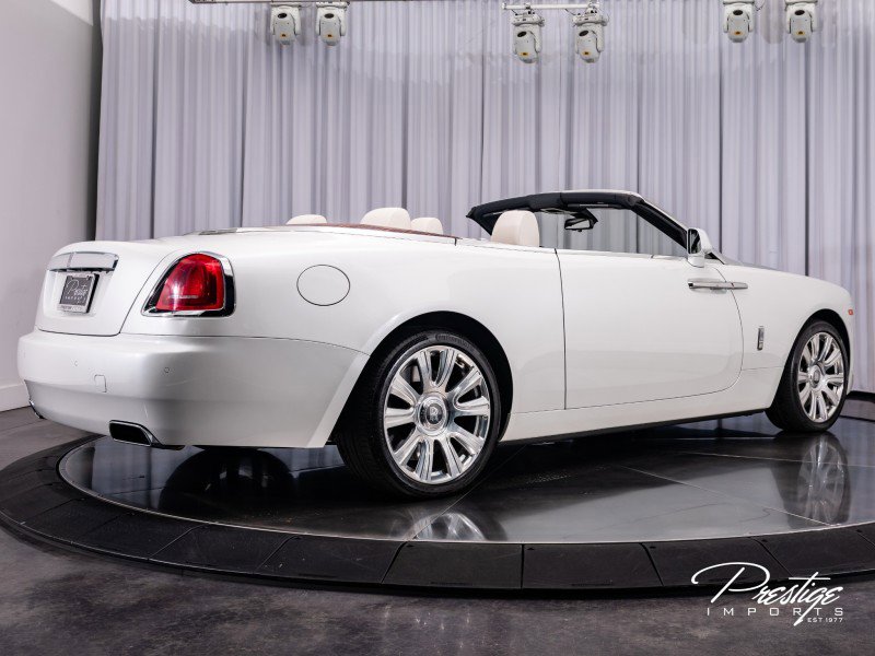Used 2016 Rolls-Royce Dawn image 19