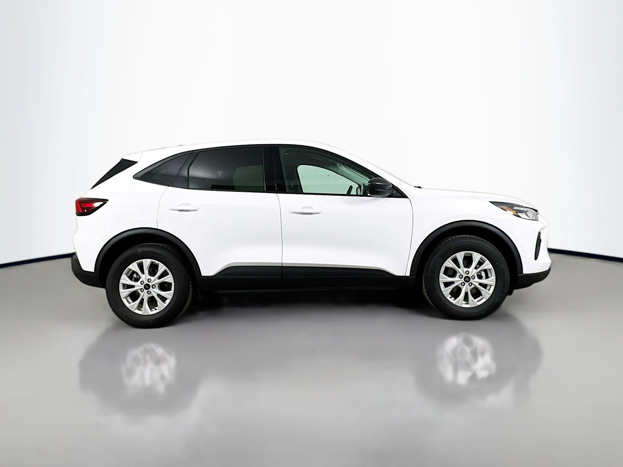 Used 2025 Ford Escape Active AWD/4WD image 8