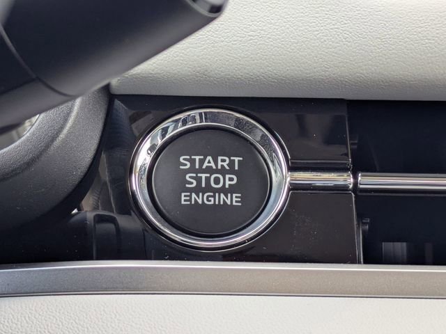 New 2026 Mitsubishi Outlander SE image 33