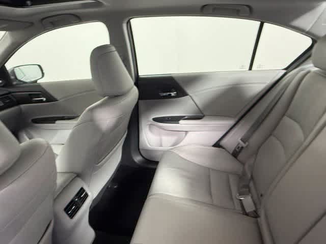 Used 2015 Honda Accord EX-L image 41