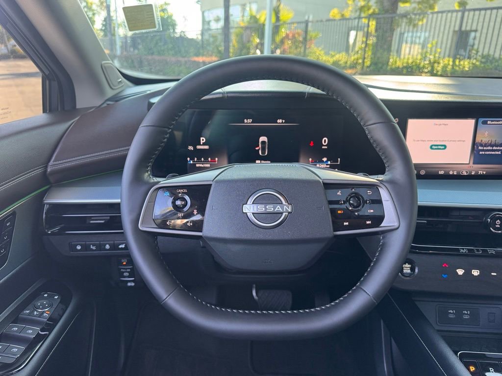 Certified 2025 Nissan Murano Platinum w/ Cargo Package AWD/4WD image 16