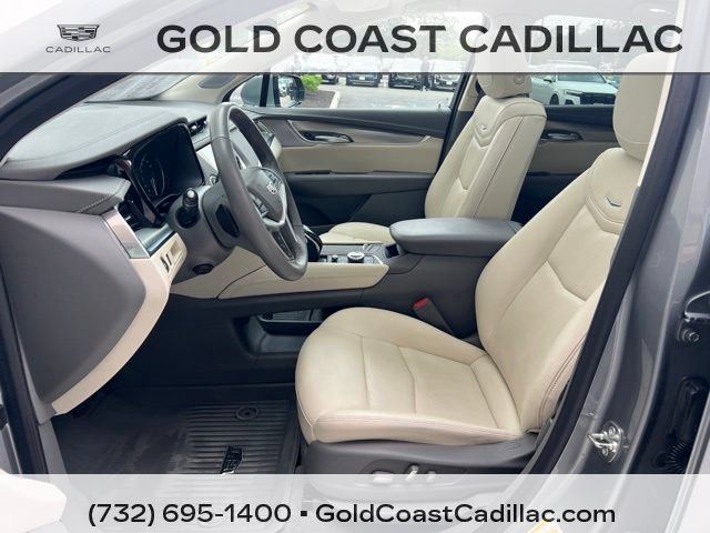 Used 2024 Cadillac XT5 Premium Luxury w/ LPO, Floor Liner Package AWD/4WD image 16