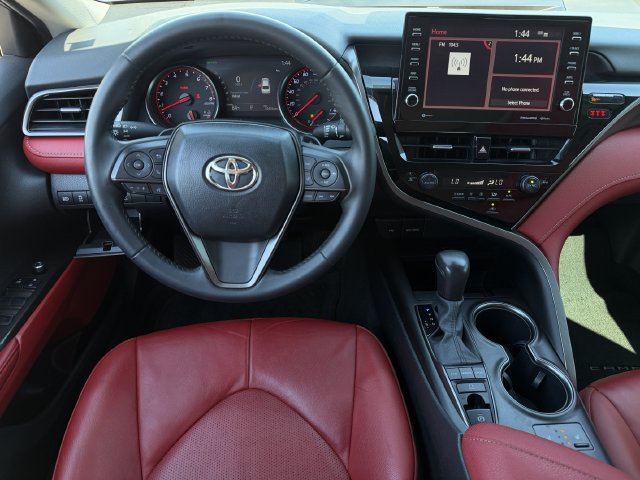 Used 2024 Toyota Camry XSE FWD image 11