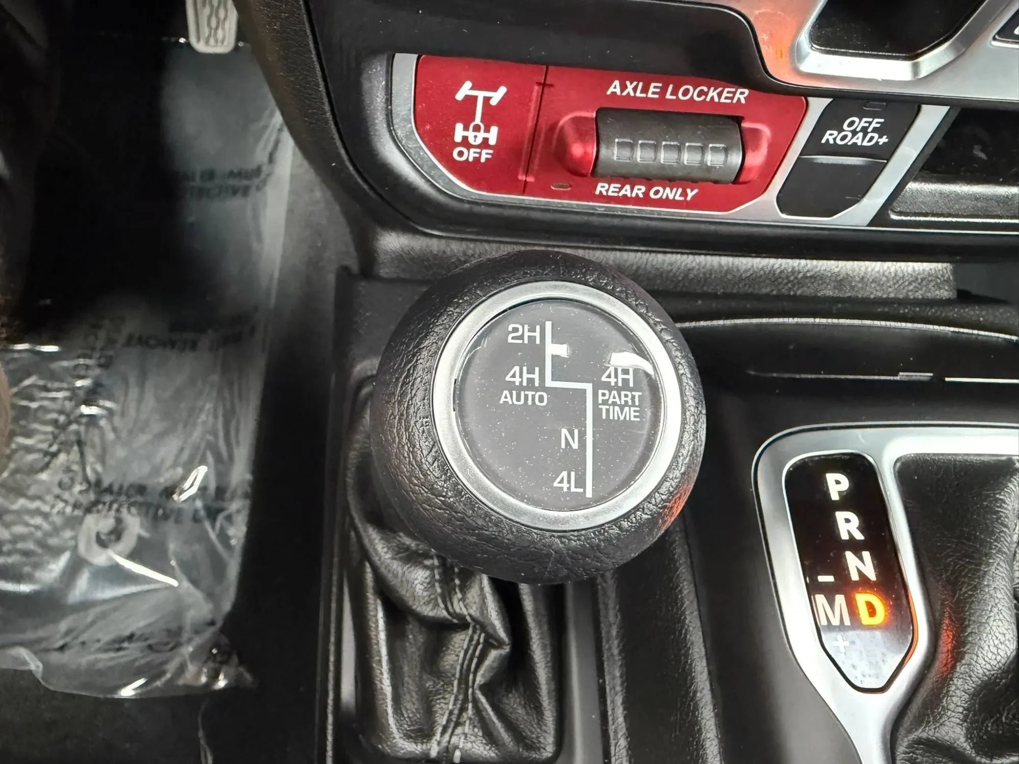 Used 2024 Jeep Wrangler Unlimited AWD/4WD image 29