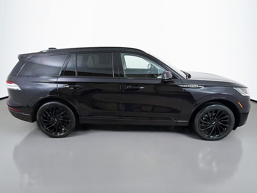 Used 2025 Lincoln Aviator Reserve w/ Jet Appearance Package image 15
