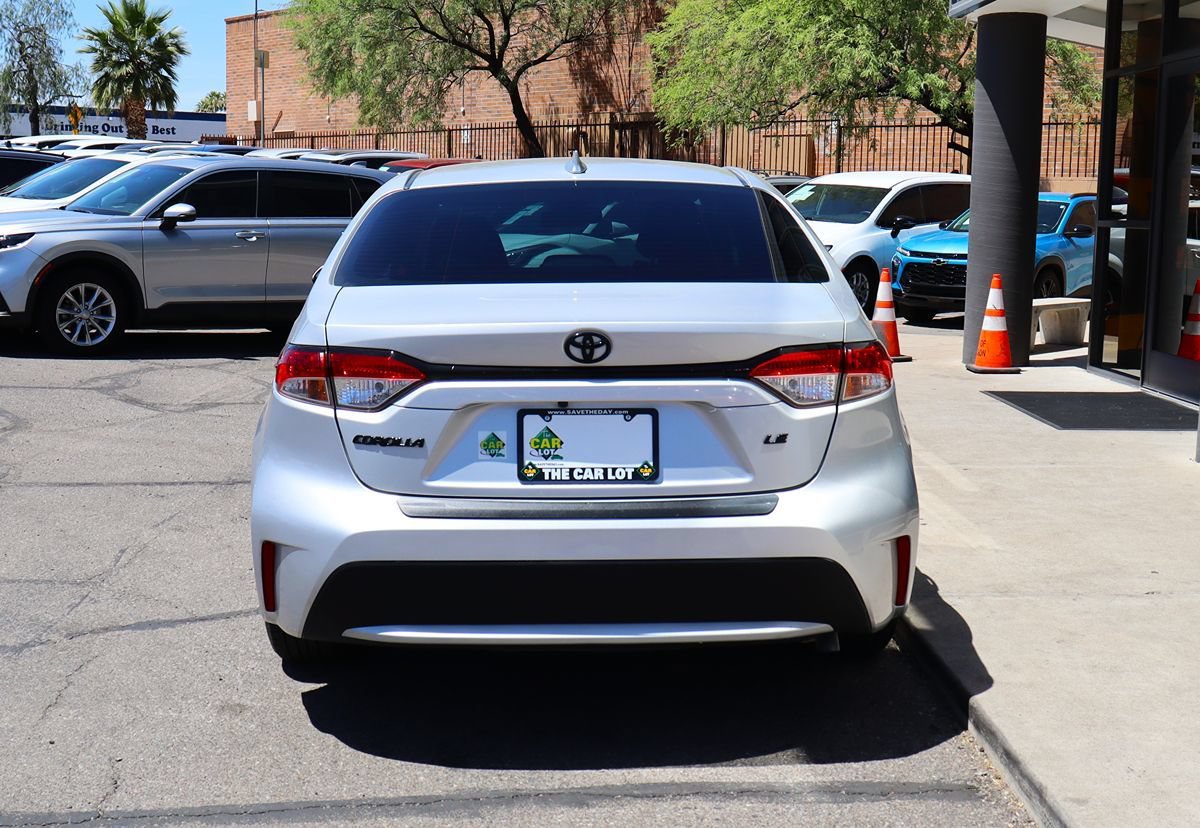 Used 2022 Toyota Corolla LE w/ Carpet Mat Package (TMS) FWD image 11