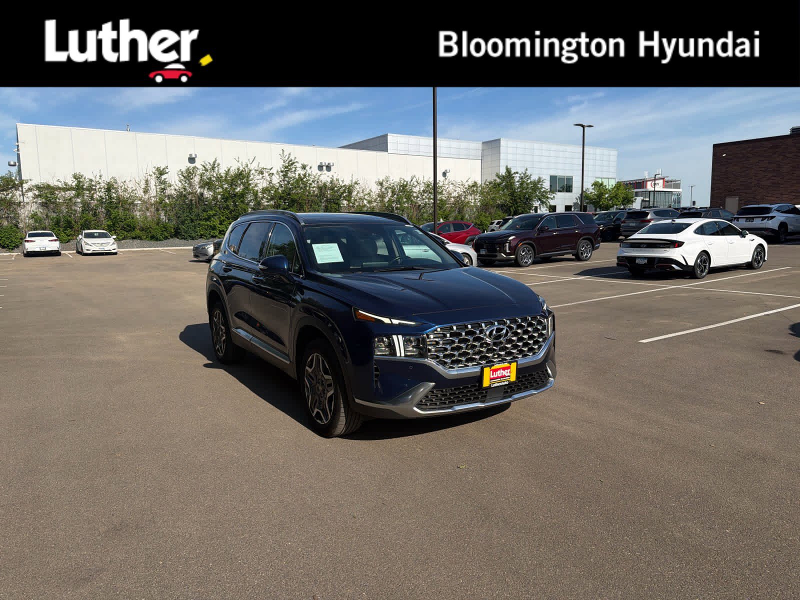 Used 2022 Hyundai Santa Fe Limited w/ Winter Weather Package AWD/4WD video 1