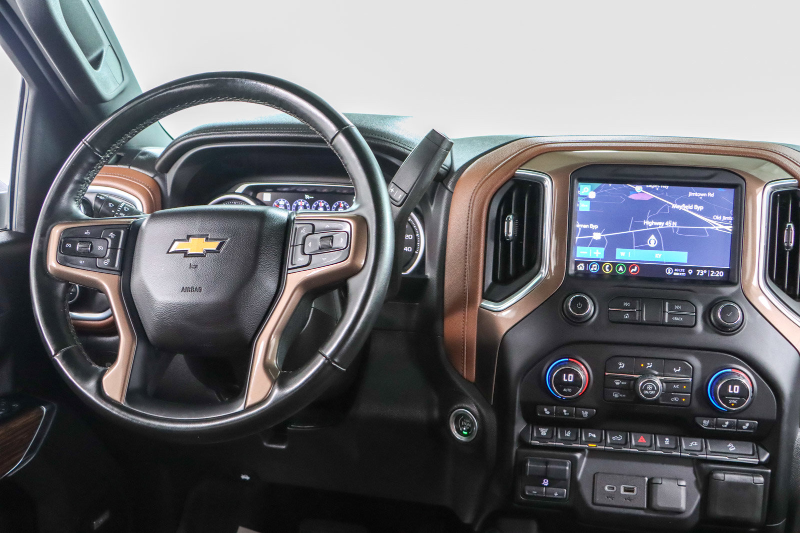 Used 2023 Chevrolet Silverado 2500 High Country w/ Technology Package image 18